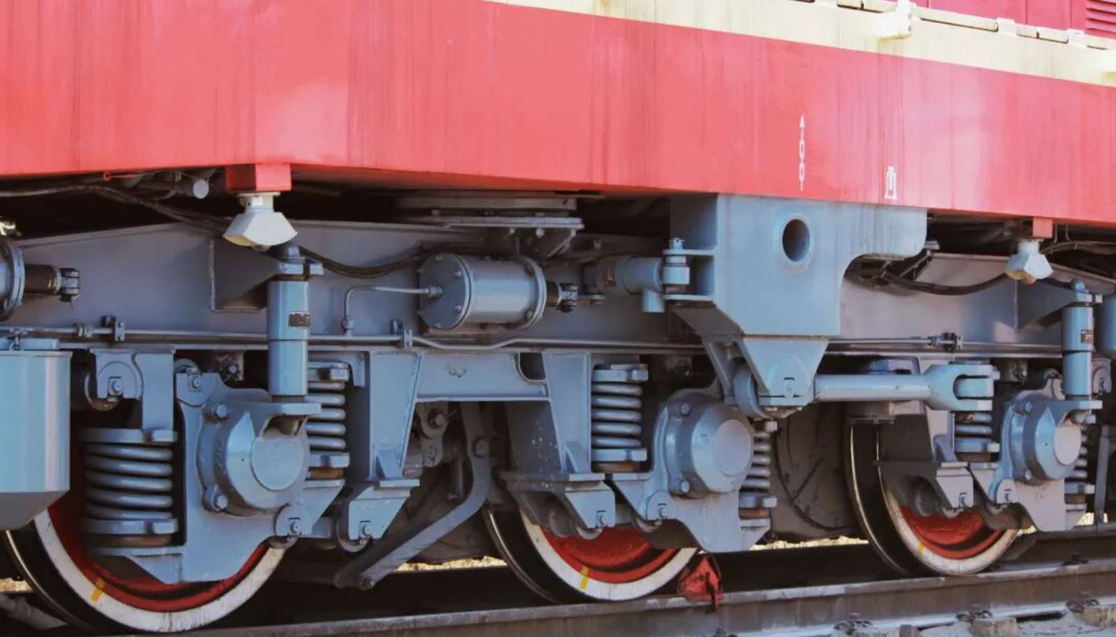 Drehgestell-Expertise: Ein Leitfaden zu Kernfunktionen und Hochleistungsteilen